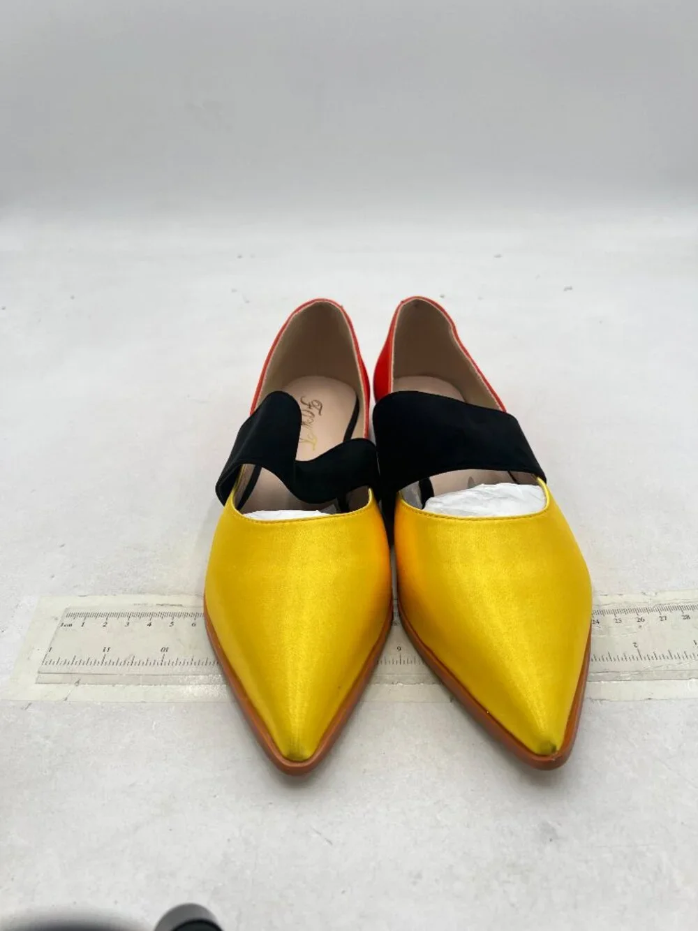 Fowt orange yellow